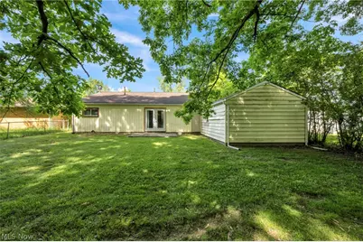 1863 Deerfield Avenue SW, Warren, OH 44485 - Photo 30
