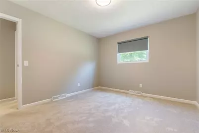 5732 Benjamin Street SW, Canton, OH 44706 - Photo 14