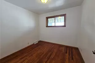 1122 Detroit Ave, Youngstown, OH 44502 - Photo 8