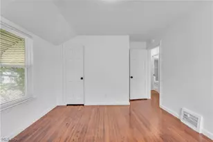 15803 Delrey Ave, Loveland, OH 44128 - Photo 16