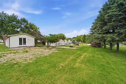 360 Dietz Avenue NE, East Canton, OH 44730 - Photo 32