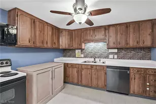 1600 Ridgewood Ct, Twinsburg, OH 44087 - Photo 4