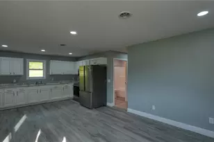 3899 Mayfair Ln, Cambridge, OH 43725 - Photo 10