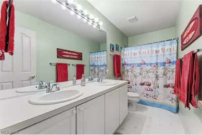 9187 Davis Way, Twinsburg, OH 44087 - Photo 32