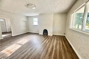 2044 E 29th St, Lorain, OH 44055 - Photo 4