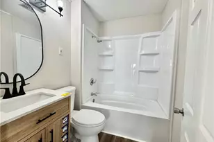 2044 E 29th St, Lorain, OH 44055 - Photo 14