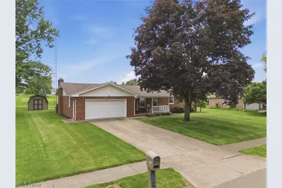 1708 Edmar Street, Louisville, OH 44641 - Photo 2