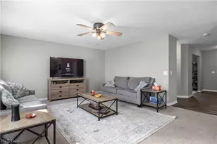 3994 Primrose Way, Lorain, OH 44053 - Photo 6