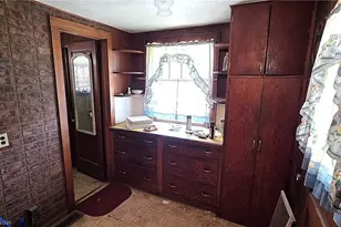 446 N 8th St, Cambridge, OH 43725 - Photo 6