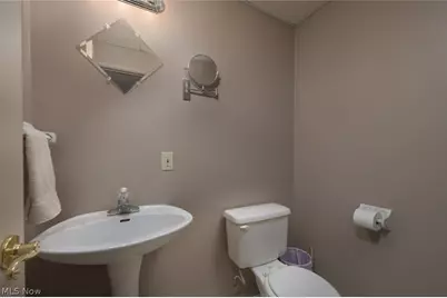 238 Shenandoah Boulevard, Barberton, OH 44203 - Photo 24