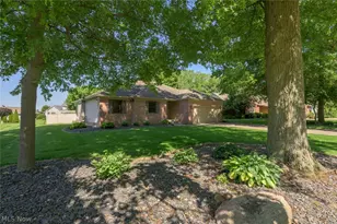238 Shenandoah Blvd, Barberton, OH 44203 - Photo 2