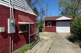 15615 Lotus Dr, Loveland, OH 44128 - Photo 8
