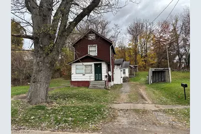 1125 N Garland Avenue, Youngstown, OH 44505 - Photo 1