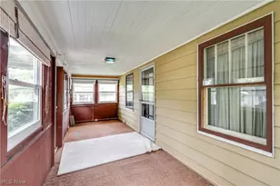 1425 Chippewa Ave, Akron, OH 44305 - Photo 4