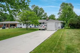 718 Starlight Dr, Green Hills, OH 44131 - Photo 32