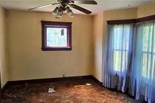 201 W 26th St, Lorain, OH 44052 - Photo 6