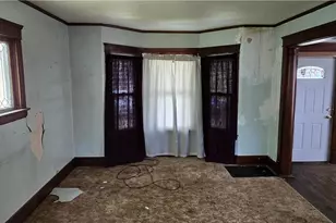 201 W 26th St, Lorain, OH 44052 - Photo 4