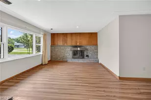 147 Georgette Dr, Grafton, OH 44044 - Photo 4