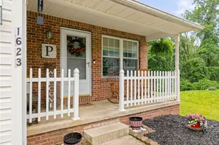 1623 Isaac Tr, Akron, OH 44306 - Photo 2