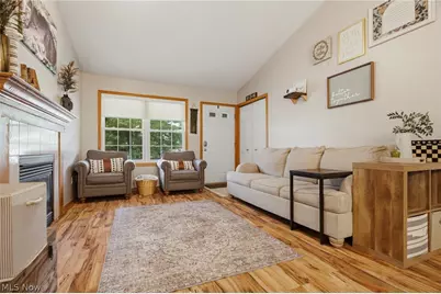 1623 Isaac Trail, Akron, OH 44306 - Photo 4