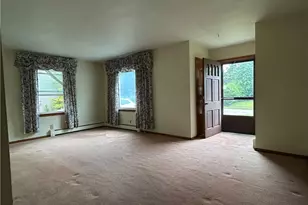 3241 Estates Cir, Youngstown, OH 44511 - Photo 2