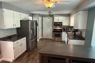 2394 Sesame St NW, Mogadore, OH 44260 - Photo 4