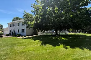 2394 Sesame St NW, Mogadore, OH 44260 - Photo 2
