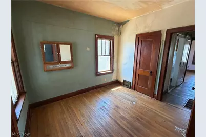 1027 Austin Avenue, Akron, OH 44306 - Photo 16