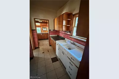 1027 Austin Avenue, Akron, OH 44306 - Photo 10