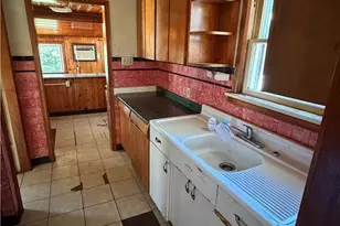 1027 Austin Ave, Akron, OH 44306 - Photo 10