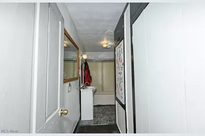 893 Norton Avenue, Barberton, OH 44203 - Photo 32