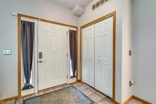 5209 Orchard Ln, North Ridgeville, OH 44039 - Photo 4