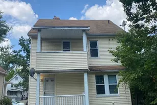 3245 E 139th St, Cleveland Heights, OH 44120 - Photo 2