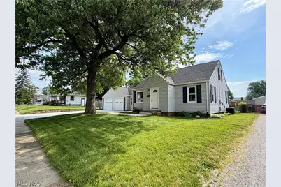 2624 Ellis Avenue NE, Canton, OH 44705 - Photo 6