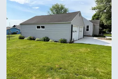 2624 Ellis Avenue NE, Canton, OH 44705 - Photo 8