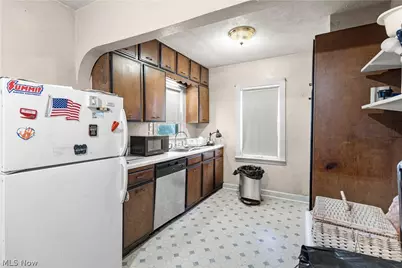 1402 E Wheeling Avenue, Cambridge, OH 43725 - Photo 10