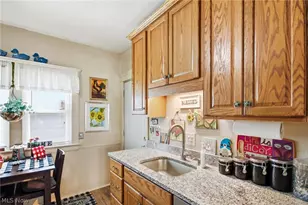 1554 Olivewood Ave, Oakwood, OH 44107 - Photo 10