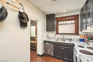 136 Smith Ave NW, Canton, OH 44708 - Photo 2