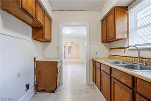 688 Kipling St, Akron, OH 44306 - Photo 16
