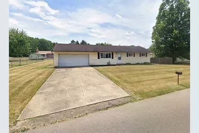 3316 34th Street NE, Canton, OH 44705 - Photo 1