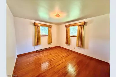 860 Adelaide Avenue NE, Warren, OH 44483 - Photo 10