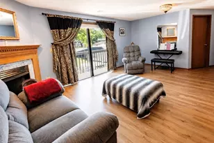 6215 Hidden Creek Dr, Lorain, OH 44053 - Photo 4