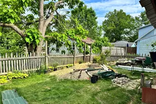 4916 Presidential Dr, Geneva on the Lake, OH 44041 - Photo 8