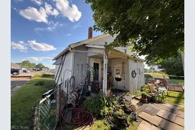 104 Chestnut Street, Coshocton, OH 43812 - Photo 2