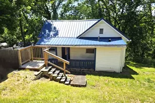 117 Dean St, Marietta, OH 45750 - Photo 1