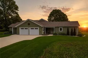 2695 Wayne St, Orrville, OH 44667 - Photo 2