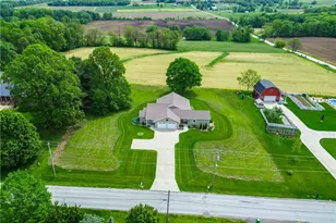 2695 Wayne St, Orrville, OH 44667 - Photo 4