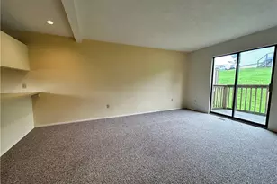123 Orchard Dr, St Clairsville, OH 43950 - Photo 2