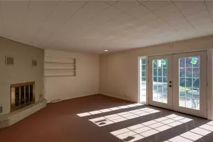 2270 Weiler Dr, Zanesville, OH 43701 - Photo 14
