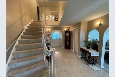 7947 Orianna Street, Brecksville, OH 44141 - Photo 2